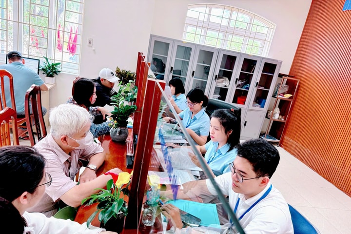 Xây dựng chính quyền hiệu lực, hiệu quả, gần dân, sát dân