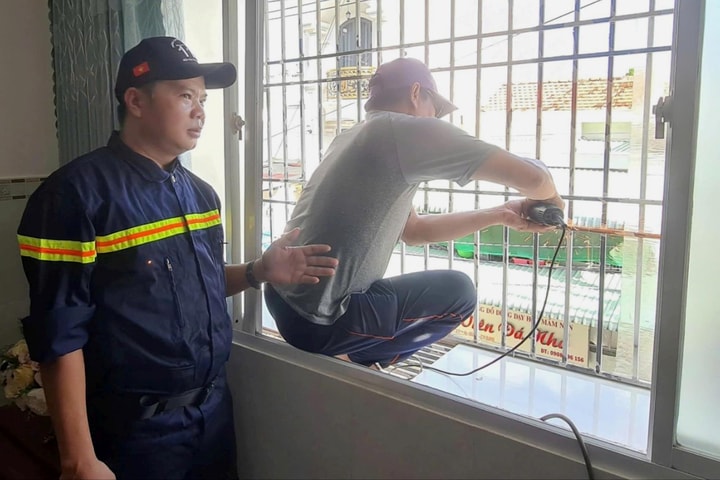 TP Hồ Chí Minh ra quân vận động người dân tháo dỡ “chuồng cọp”
