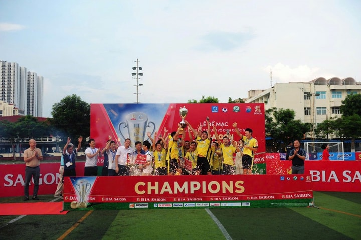 Giải bóng đá 7 người vô địch quốc gia Bia Saigon Cup 2025 (VPL-S6) CLB DA Lube chạm tay vào ngôi vương khu vực Đông Bắc Bộ