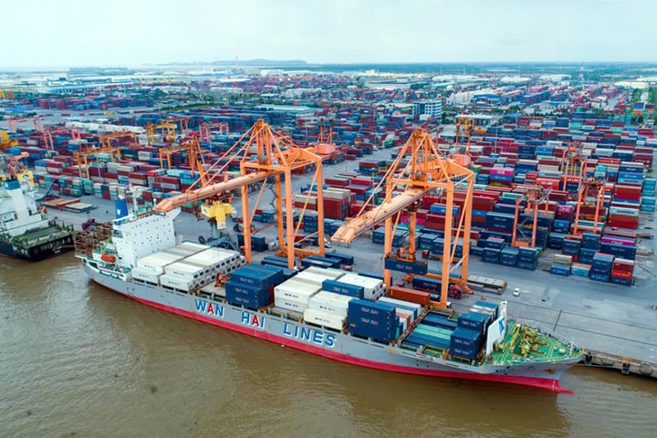 Nỗ lực thực hiện mục tiêu xuất khẩu tăng 12% năm 2025