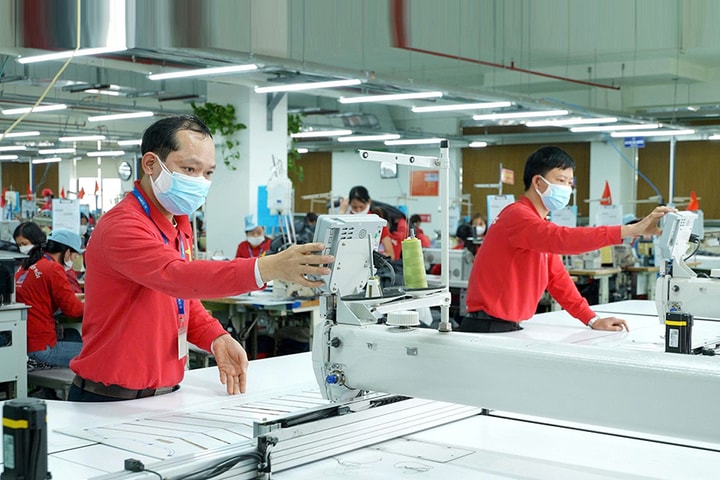 Sản xuất công nghiệp bứt tốc: Sẵn sàng vượt qua thách thức