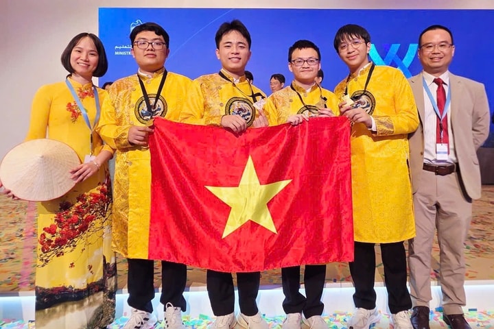 Học sinh Việt Nam giành 4 Huy chương vàng Olympic hóa học quốc tế