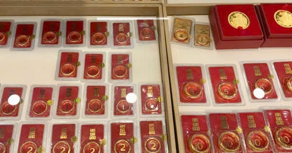 Giá vàng giảm mạnh, tuột mốc 121 triệu đồng/lượng