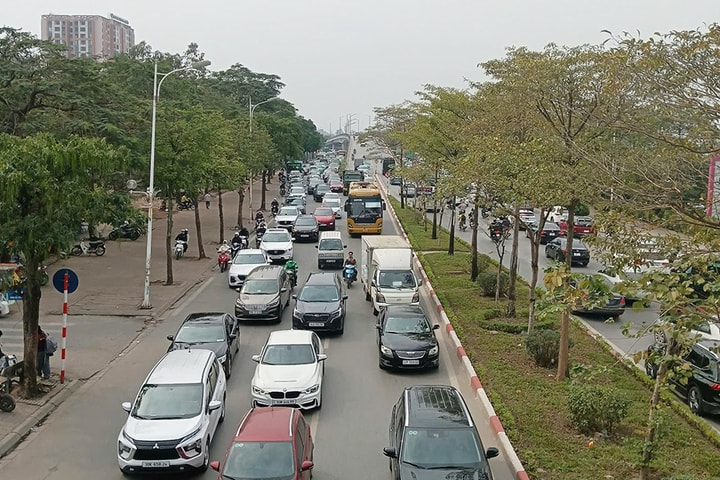 Bắc Bộ ngày nắng, chiều tối có mưa rào và dông