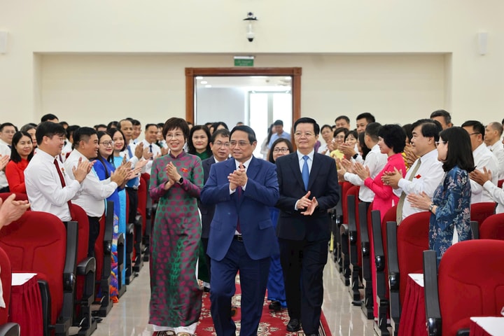 Thủ tướng: Phát huy truyền thống cơ quan 3 lần anh hùng của Thông tấn xã Việt Nam