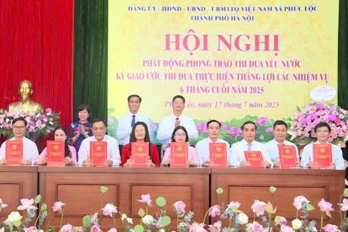 UBND xã Phúc Lộc ký giao ước thi đua thực hiện nhiệm vụ 6 tháng cuối năm