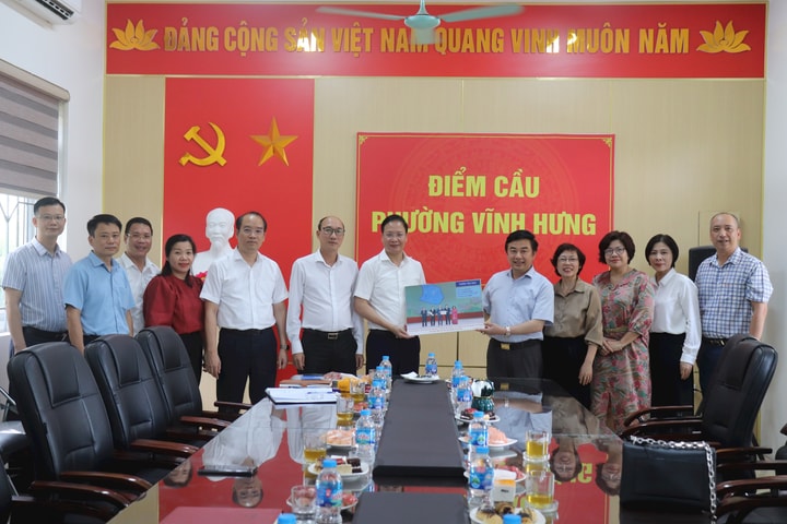 Báo Hànộimới phối hợp tuyên truyền Đại hội Đảng bộ các phường Lĩnh Nam, Vĩnh Hưng, Hoàng Mai, Định Công