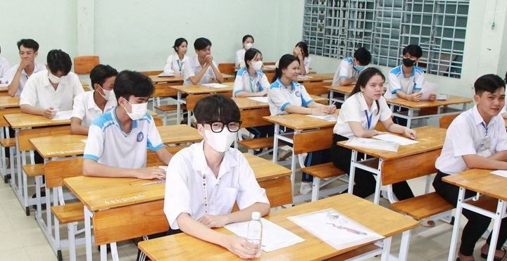 Tỷ lệ tốt nghiệp THPT năm 2025 ở Vĩnh Long đạt gần 99,6%