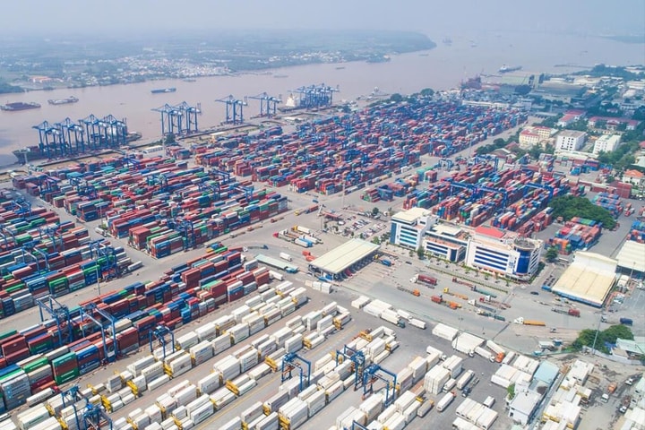 Vận dụng thế mạnh “tổng lực” để vực dậy tăng trưởng kinh tế