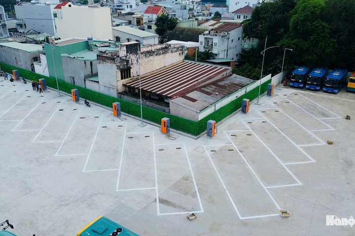 TP Hồ Chí Minh dự kiến bố trí 3.000 trạm sạc để chuyển đổi xe xăng sang xe điện