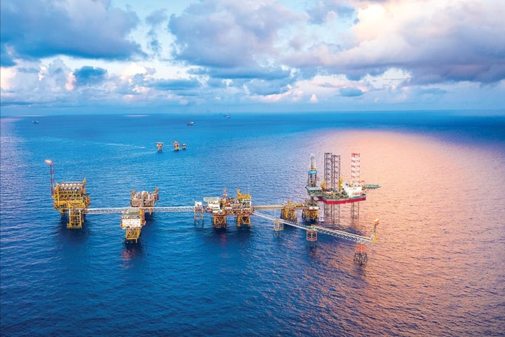 Chào mừng Đại hội đại biểu Đảng bộ Petrovietnam lần thứ IV, nhiệm kỳ 2025-2030: Từ mong ước của Người đến tầm vóc Petrovietnam