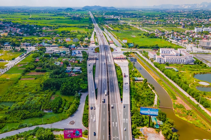 Điều chỉnh tạm thời phương án tổ chức giao thông đoạn Km225+900-Km227+500, đường cao tốc Cầu Giẽ - Ninh Bình