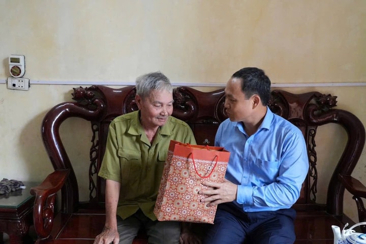 Xã Phượng Dực tri ân các gia đình chính sách và người có công với cách mạng