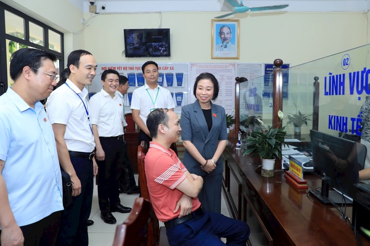 HĐND thành phố Hà Nội khảo sát hoạt động của HĐND xã Minh Châu