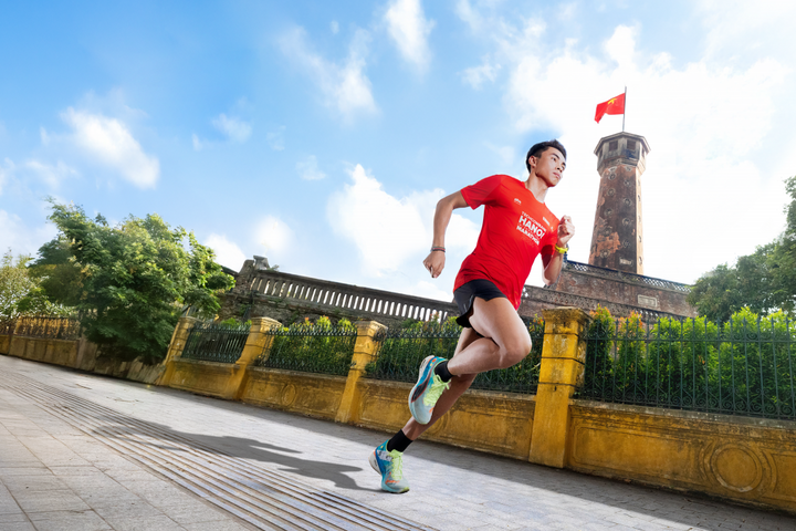 Hơn 13.000 vận động viên tranh tài tại Giải Marathon Quốc tế Hà Nội Techcombank 2025