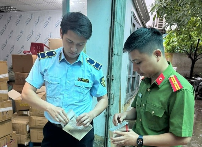 Hà Nội: Phát hiện 15.000 sản phẩm mặt nạ dưỡng da nhập lậu