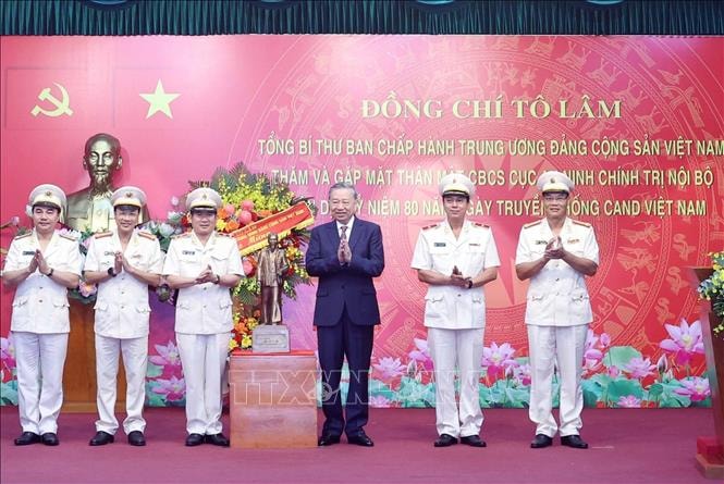 Tổng Bí thư Tô Lâm: Đổi mới mạnh mẽ tư duy, cách thức triển khai bảo vệ an ninh chính trị nội bộ