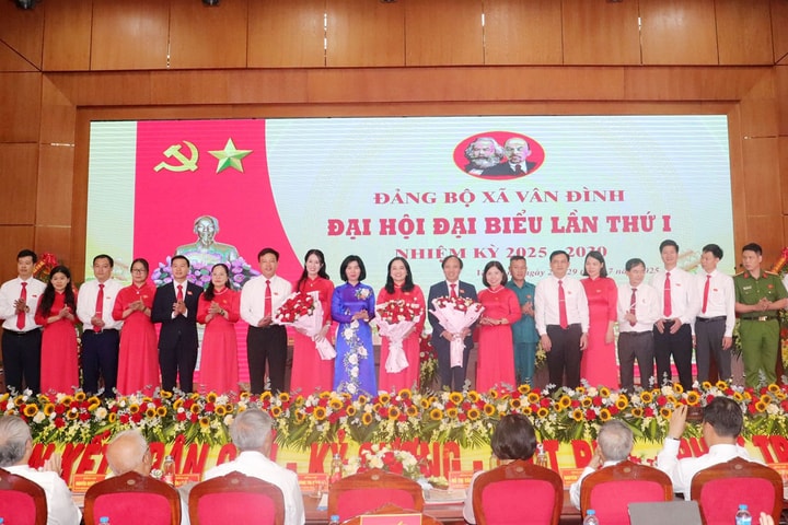 Đảng bộ xã Vân Đình tổ chức thành công Đại hội lần thứ I