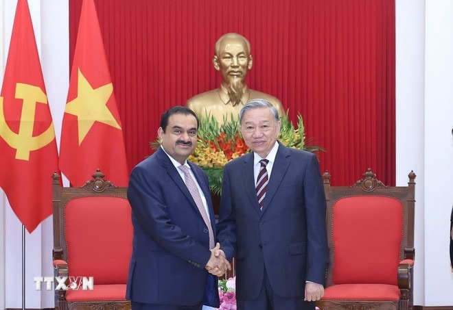 Tổng Bí thư Tô Lâm tiếp Chủ tịch Tập đoàn Adani Ấn Độ