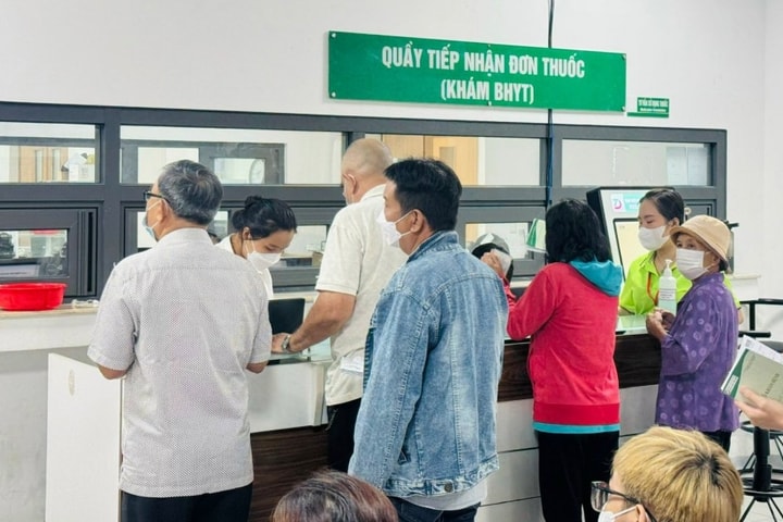TP Hồ Chí Minh họp khẩn tìm giải pháp ngăn chặn “cò” bệnh viện