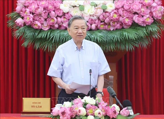 Tổng Bí thư Tô Lâm: Tiếp tục chủ động rà soát, hoàn thiện dự thảo các văn kiện Đại hội XIV của Đảng