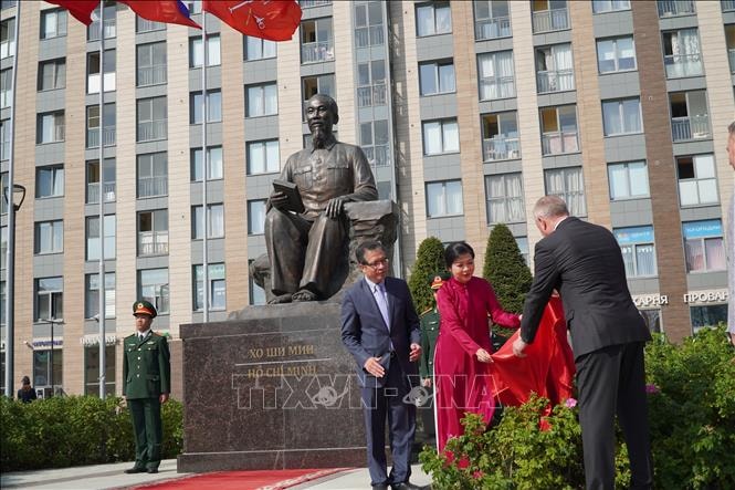 Khánh thành Quảng trường Hồ Chí Minh tại St. Petersburg (Nga)