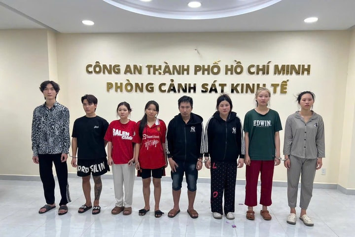Triệt phá nhóm đối tượng buôn bán hàng cấm, thu lợi bất chính hàng trăm tỷ đồng