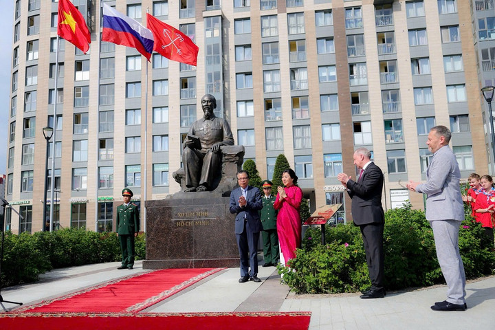 Quảng trường Hồ Chí Minh tại St. Petersburg: Biểu tượng mới của tình hữu nghị Việt Nam-Nga