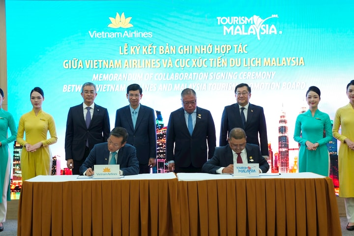 Vietnam Airlines hợp tác chiến lược với du lịch Malaysia