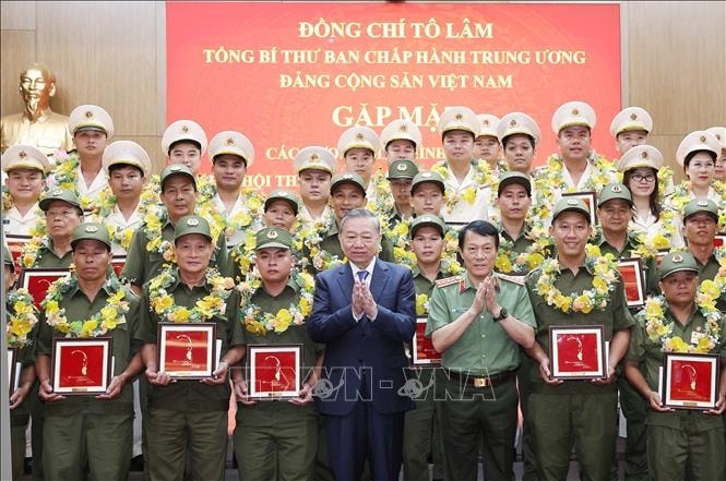 Tổng Bí thư Tô Lâm: Thi đua vì an ninh Tổ quốc có ở từng người, từ trong suy nghĩ, hành động và mọi công việc hàng ngày