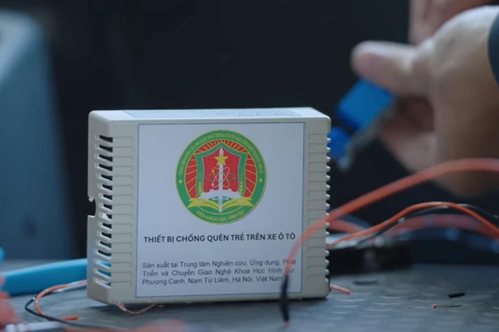 Viện Khoa học hình sự chế tạo thành công thiết bị chống bỏ quên trẻ em trên xe ô tô