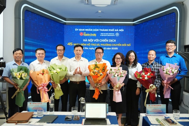 Chiến dịch 45 ngày đêm hỗ trợ xã, phường chuyển đổi số Hà Nội chuyển đổi số bằng hành động cụ thể