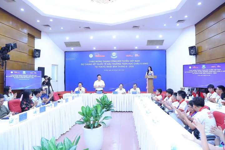 Học sinh Việt Nam giành ngôi Vô địch Đấu trường toán học châu Á