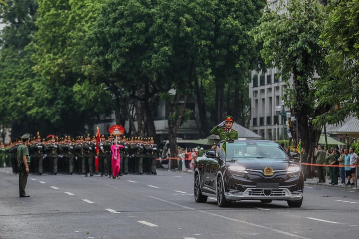 245 xe chuyên dụng của Công an Hà Nội diễu hành tại Ngày hội Vì Thủ đô bình yên
