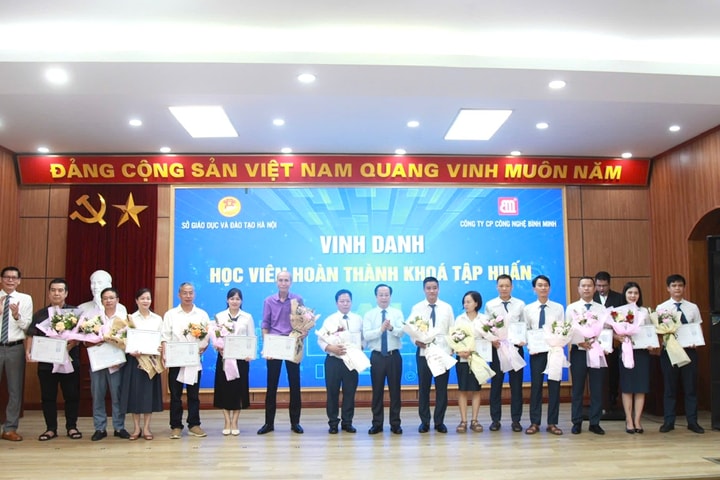 Hà Nội: 89 giáo viên cao đẳng, trung cấp hoàn thành khóa tập huấn AI