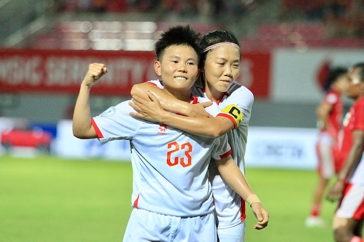 Thắng đậm 7-0 Indonesia, Tuyển nữ Việt Nam sớm vào bán kết AFF Cup nữ 2025
