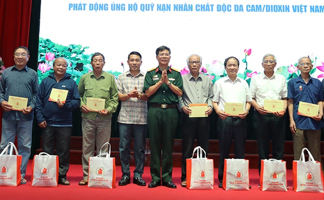 Ngày Vì nạn nhân chất độc da cam/dioxin (10-8): Chung tay xoa dịu nỗi đau