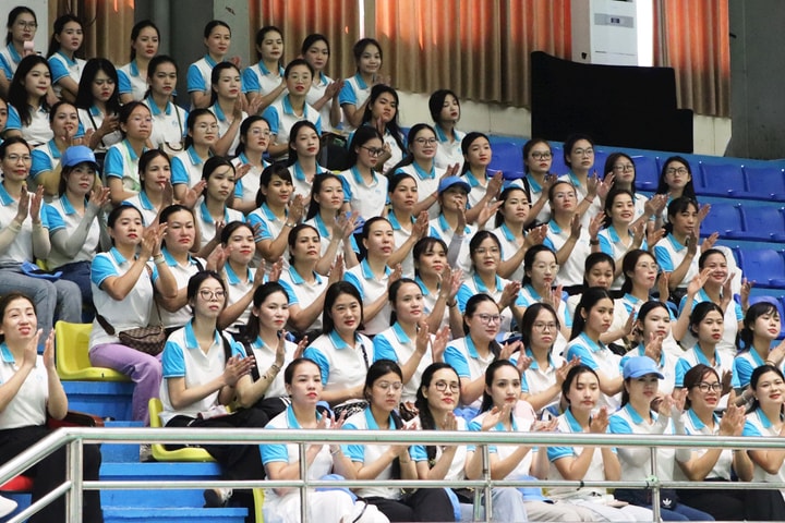 180 phụ nữ Thủ đô đại diện khối "Phụ nữ Việt Nam" tham gia diễu hành dịp Quốc khánh