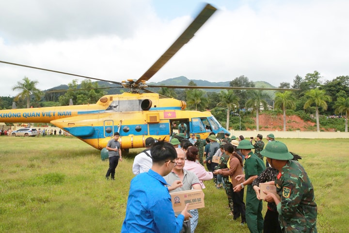Mối đoàn kết giữa Công an nhân dân và Quân đội nhân dân là không thể chia rẽ