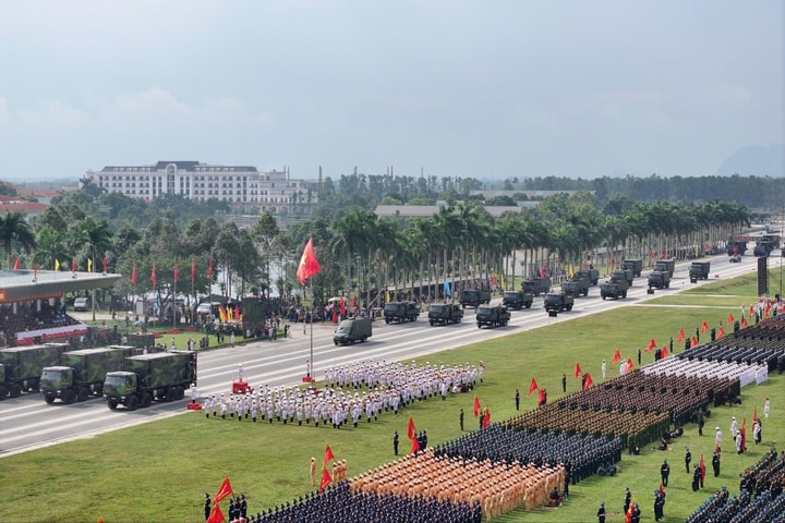 Tin tức đặc biệt trên báo in Hànộimới ngày 14-8-2025