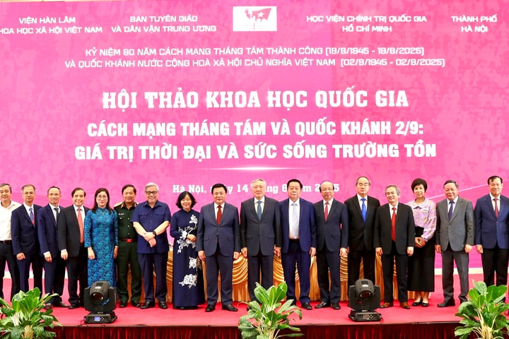 Tin tức đặc biệt trên báo in Hànộimới ngày 15-8-2025