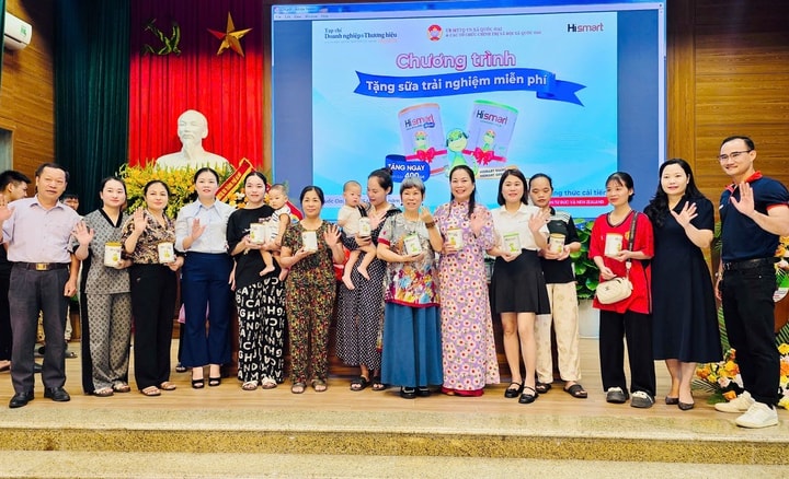 Tặng 165 suất sữa cho trẻ em tại xã Quốc Oai