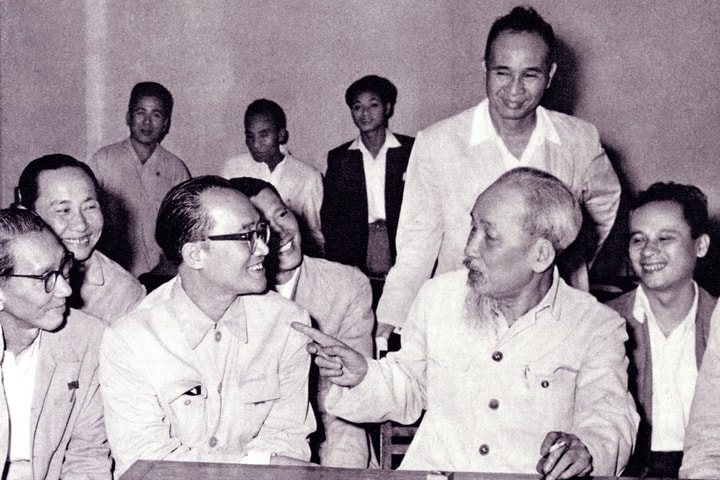 Học Bác sử dụng người tài