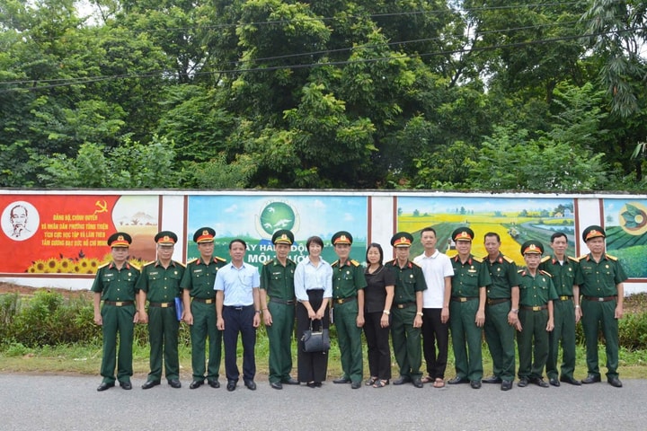 Tùng Thiện: Nhiều công trình, phần việc thi đua lập thành tích chào mừng Đại hội Đảng bộ phường