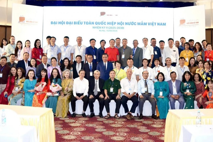 Hiệp hội Nước mắm Việt Nam (VAFS) Điểm tựa phát triển văn hóa nước mắm và ẩm thực Việt