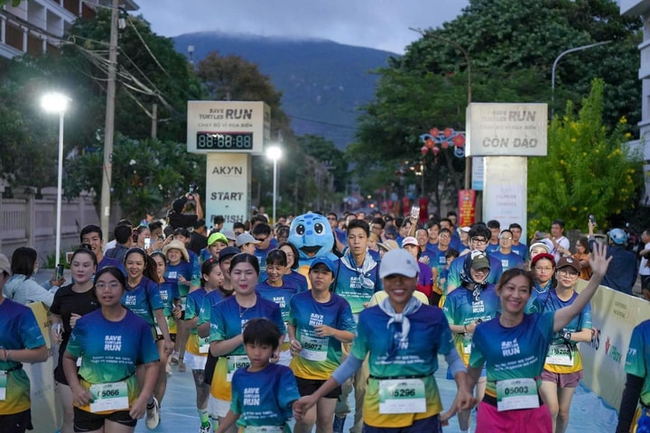 Sôi nổi Giải chạy bộ vì rùa biển năm 2025 tại Côn Đảo