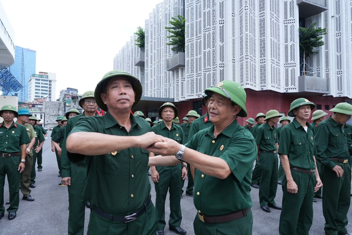 Quyết tâm hoàn thành nhiệm vụ A80 của khối diễu hành “đặc biệt”