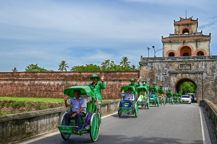Thử nghiệm dịch vụ Grab xích lô tại Huế