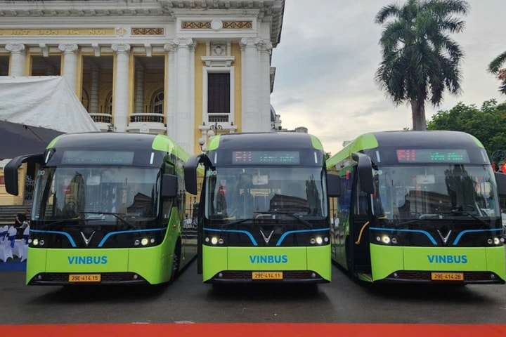 Hà Nội khai trương tuyến buýt điện miễn phí phục vụ tham quan Lăng Bác, Hồ Gươm