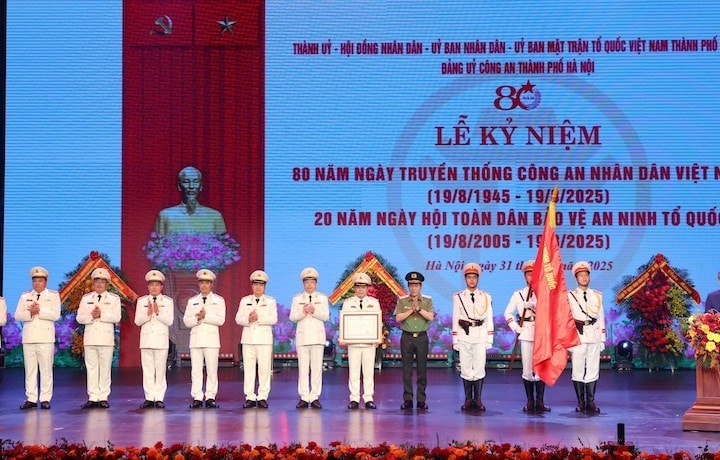 Tự hào 80 năm lực lượng Công an nhân dân: Công an Thủ đô xứng danh “lá chắn thép”